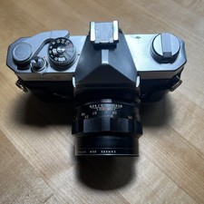 Konica Autoreflex T fotocamera manuale pellicola 35 mm e obiettivo Hexanon AR 57 mm F1.4