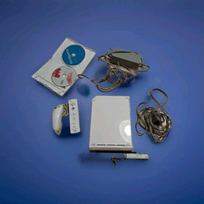 Console Nintendo Wii Bianca Completa + Giochi + Adattatore HDMI Bundle