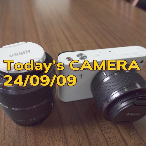 Nikon double zoom - nikon, j1