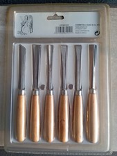 Set pezzi di - 6,