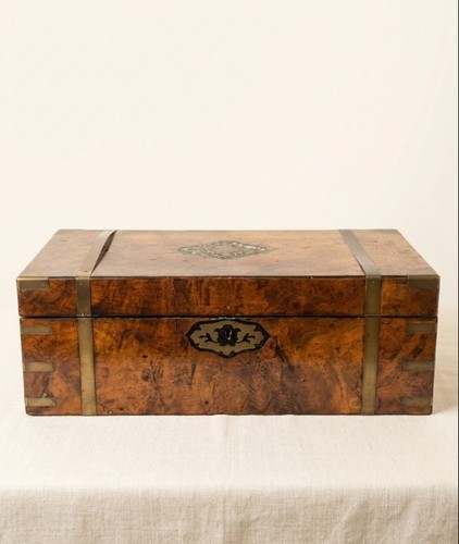 Scrittoio vittoriano burr noce
