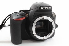 Corpo Nikon D5600, come nuovo, 6600 scatti
