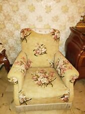 Poltrona in tessuto floreale