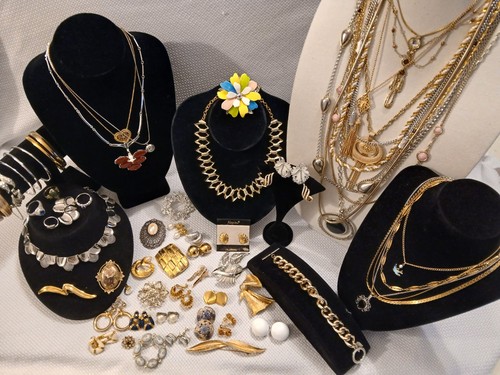 Pezzi bigiotteria - pezzi,