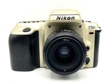 Nikon F50 + Nikon 35-80 mm