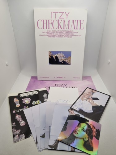 Itzy mini album checkmate - checkmate, yuna