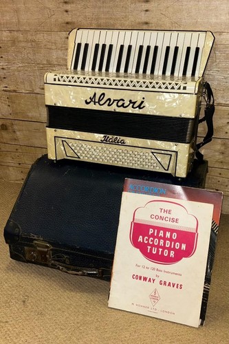 Vintage cased bass alvari - cased,