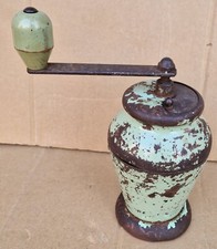 antico macinino da caffè marca Tre Spade modello Pera