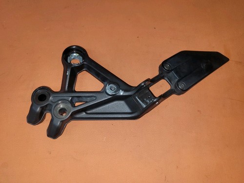 Ktm duke 125 supporto - ktm,