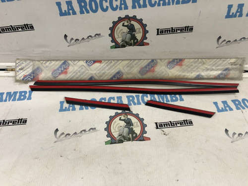 Fregi paracolpi adesivi cofani - fregi,