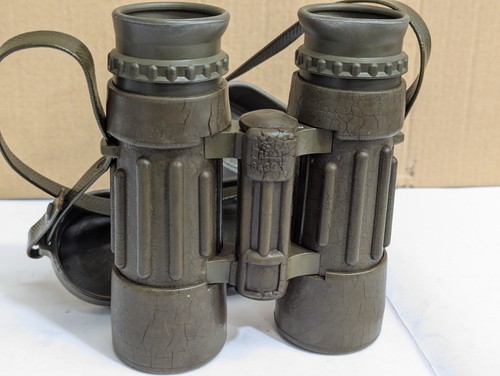 Vecchio binocolo militare