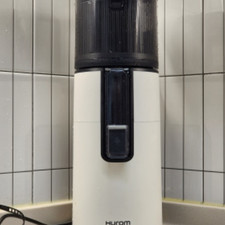 Hurom H400 Series Slow Juicer