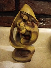 Madonna w/ Child 3-D Beautiful
