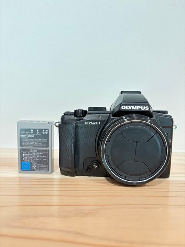 Fotocamera digitale compatta