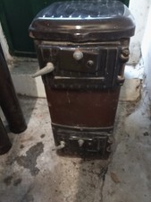 STUFA A LEGNA VINTAGE IN GHISA