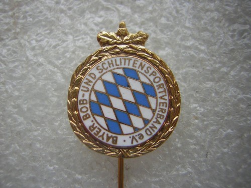 Vecchia spilla associazione - vecchia,