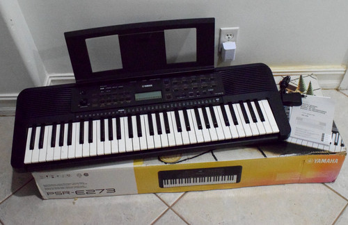 Yamaha psr e273 portable - psr-e273,