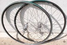 Pair of CAMPAGNOLO Omega V 32H