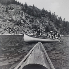 Foto ragazzi canoa lago