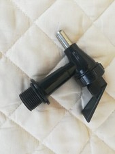 Rubinetto plastica nero, per acqua, vino, birra. Per impianti a caduta