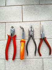 Set 4 art. 3 pinze , classica,  punta rotonda,  becco piatto curvo + 1 tronchesa