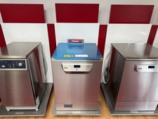 Lavastoviglie professionale