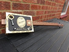 CHITARRA 3 CORDE FATTA IN CASA