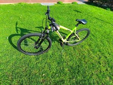 Bicicletta mountain bike da