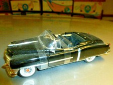 DIE CAST 1:24 SCALE WELLY AUTO AMERICANA CADILLACK  ANNI 50   NO BOX