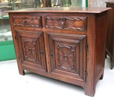 Piccola credenza barocca in noce Piemonte scultura a ragnatela '800
