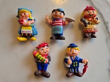 Set 5 soggetti Gli allegri europini 1995 sorpresine Bauli in buone condizioni