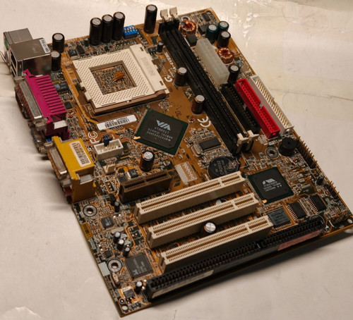 Socket 370 tualatin gigabyte - socket, *tualatin*