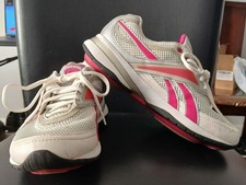 Reebok Easy Tone. Gray/Hot