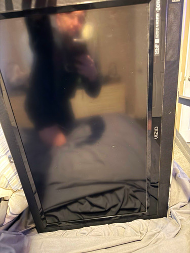 Vizio lcd 720p hd - 42, in
