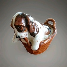 ROYAL DOULTON, Spaniel cucciolo nel cesto («Dogs of Character» HN 2586)