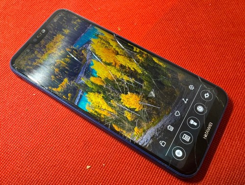 Smartphone huawei p20 lite - smartphone,