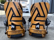 Attacchi snowboard UNION ATLAS misura media colore oro/nero