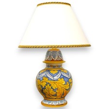 Lume barocco in ceramica