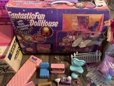 CASA DELLE BAMBOLE MERITUS FANTASTICA DIVERTENTE vintage anni 90 con mobili e luci reali funzionanti