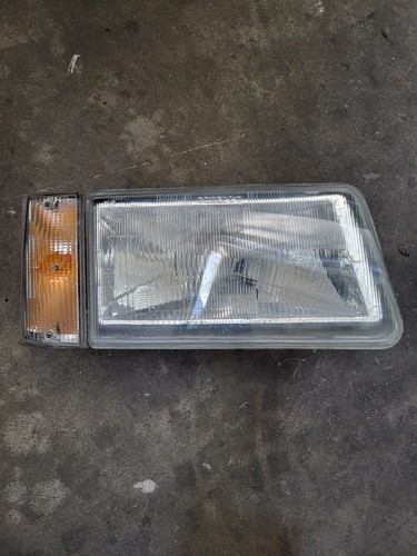 Fanale anteriore con - dx,