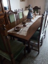 sala da pranzo  Composta da tavolo lungo 2.5 da 6 sedie e mobile completo tratt.