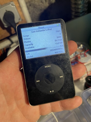 Apple ipod classic - ipod,