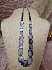 Collana madreperla a scalare