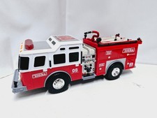 Grande camion dei pompieri