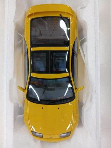 Kyosho fairlady z 2by2 - 1/18,