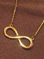 Collana con ciondolo INFINITO