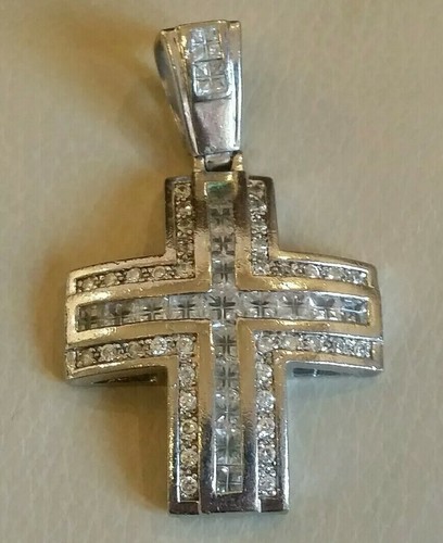 Croce ciondolo per catena