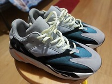 yeezy 700 waverunner, 44, nuove, no box, prima di acquistare contattatemi