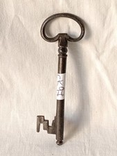 ANTICA CHIAVE A CANNA PIENA FERRO BATTUTO 1800 OLD KEYS ANCIENT PIEMONTE. CK97