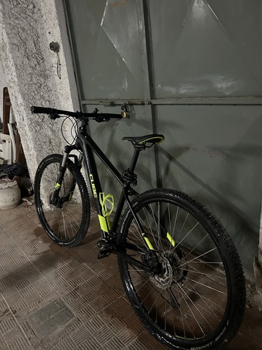 Bicicletta cube - bicicletta,